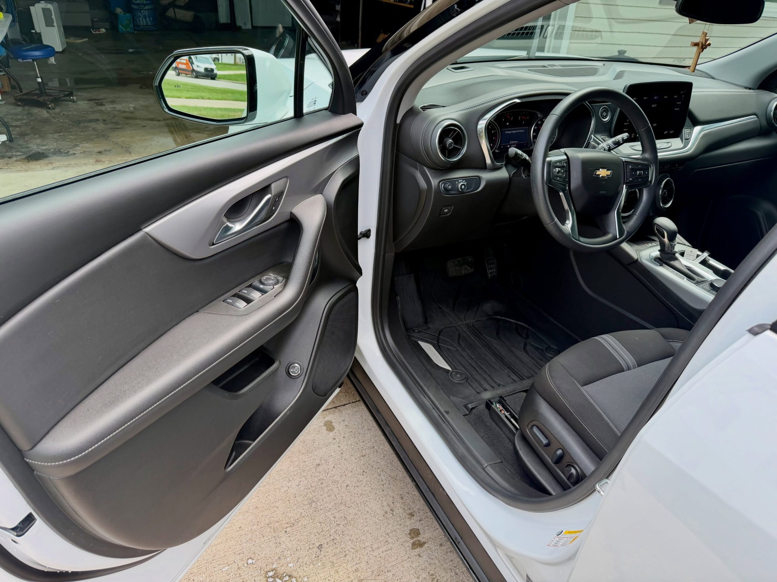 Level 1 exterior and interior detail